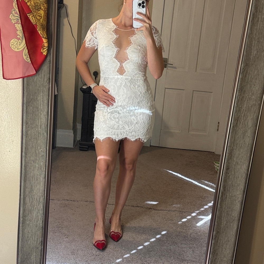 Storia Ivory Lace Dress